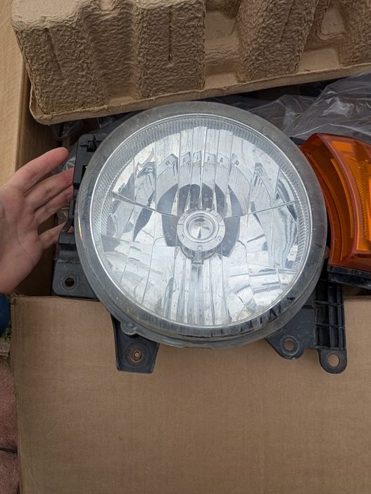 FJ cruiser Toyota на части . Броня и фарове