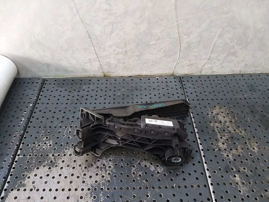 Pedala acceleratie 1.9 tdi vw caddy 3 1t1721503h 6pv00868900