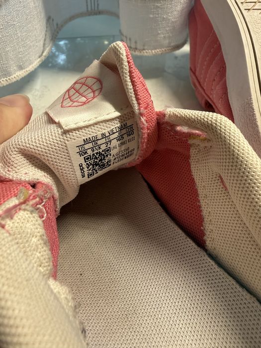 Продам кроссовки аdidas
