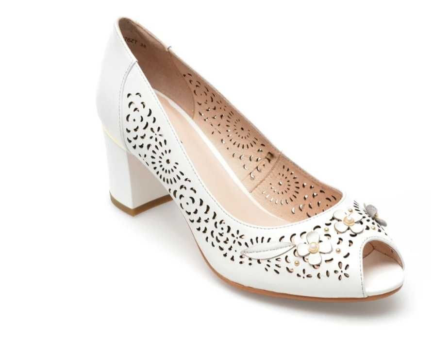 Pantofi albi piele