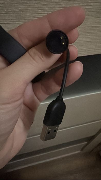 Продам фитнес браслет