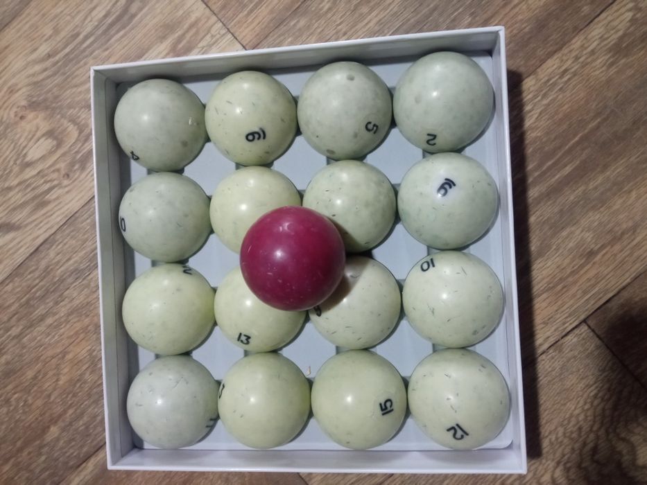 Bilyard uchun toshlar