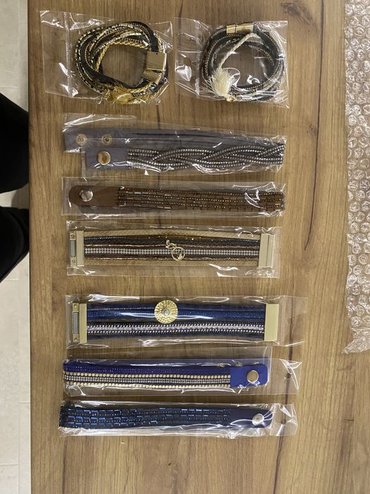 Нови гривни-чудесен аксесоар към вашата визия