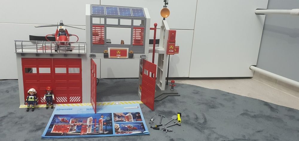 Statie de pompieri cu elicopter, 9462 Playmobil, City Action