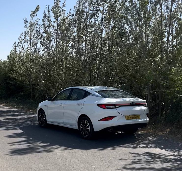 Yengil avtomashina j7