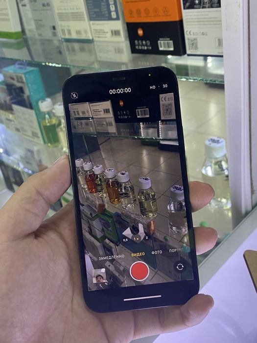 iPhone 12 Pro в отличном состтянии