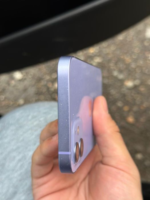 Продам iphone 12 128gb