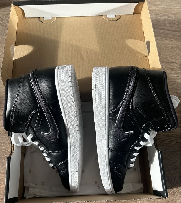 Nike Air Jordan 1 Mid Se