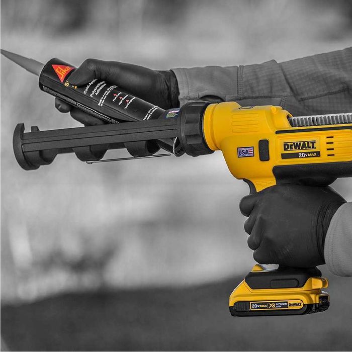 Пистолет за силикон DeWALT DCE560N, 18 V, 310 мл,