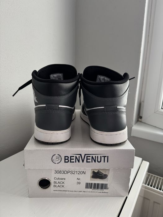 Air Jordan 1 Mid