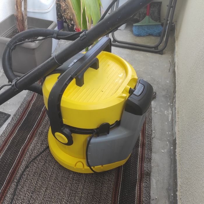Перяща прахусмокачка karcherSE4001