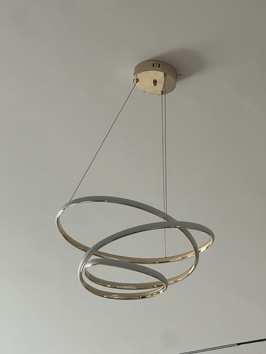 Люстра с пультом