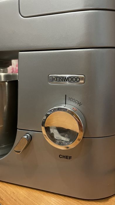 Кухонный комбайн Kenwood chef KVC3100S