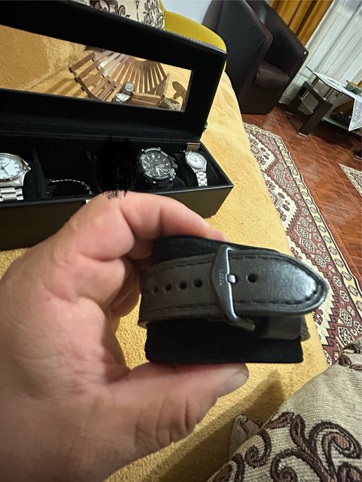 Vand colectie de ceasuri