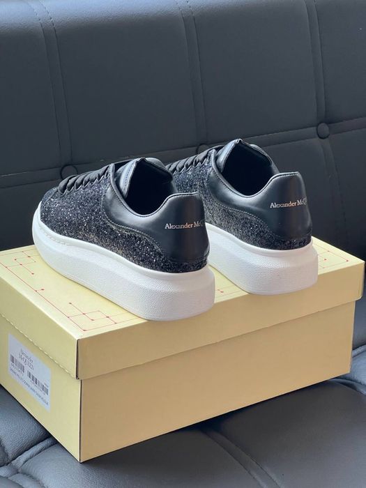 Adidasi Alexander Mcqueen noi