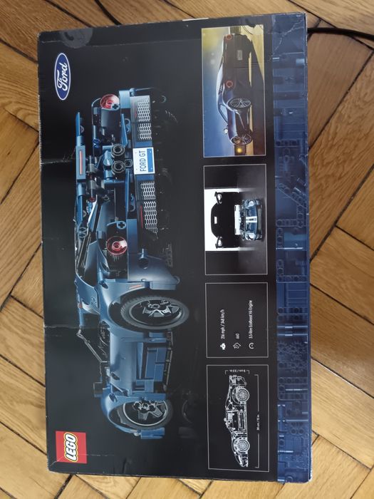 Vând Lego Technic Ford GT ,cutie sigilată