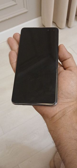 Самсунг s10 + 5j