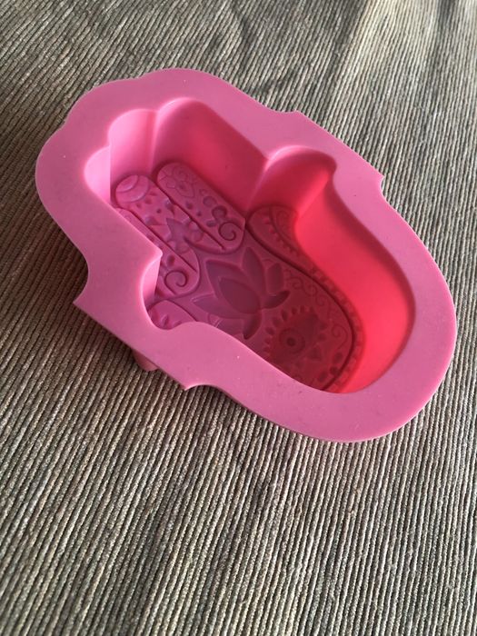 Силиконова форма за свещи “Ръката на Фатима”