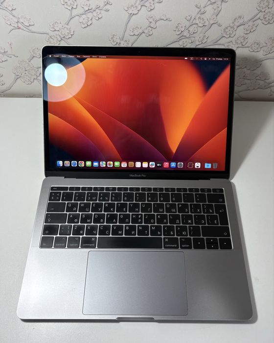MacBook Pro 13 2017  / отличное состояние/макбук про