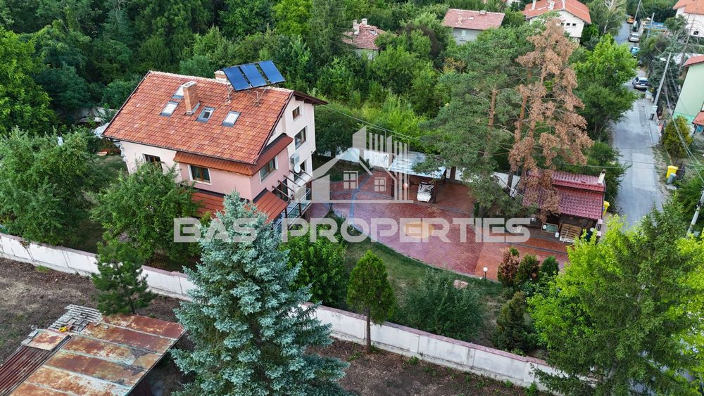 Продава се Къща в Банкя - 400 кв.м за 1875 €/кв.м - Снимка #3