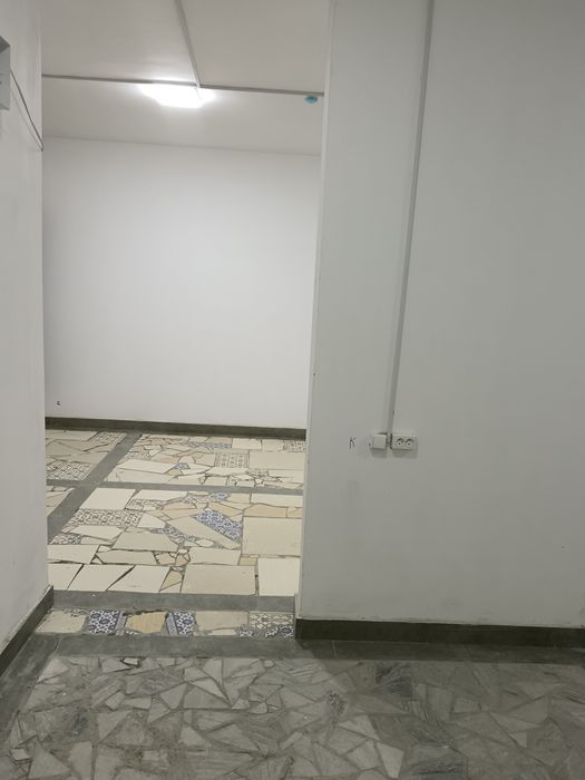 Тадбиркорлик ёки ишлаб чикариш учун йул буйидан 5 хонали уй