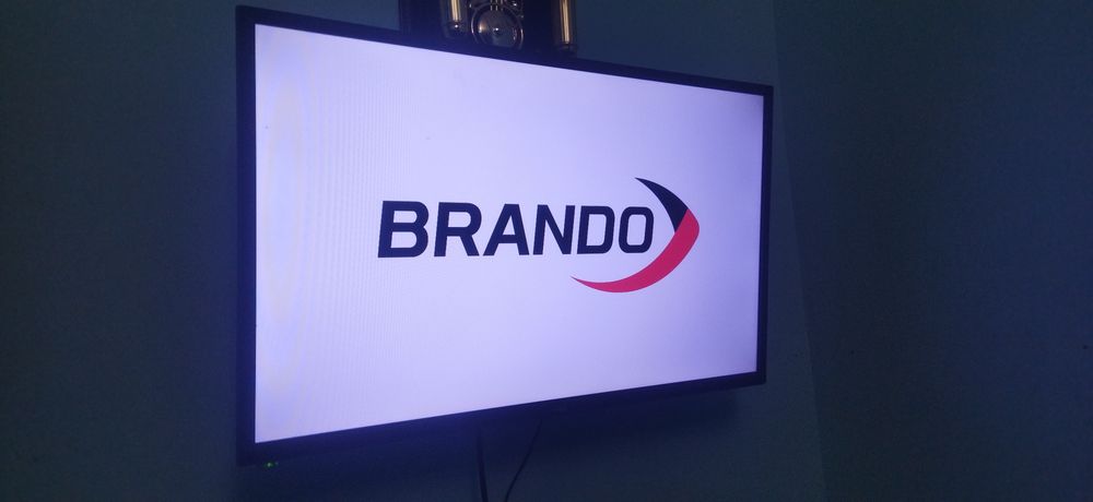 Телевизор сотилади 32 дюйм. Холати зур