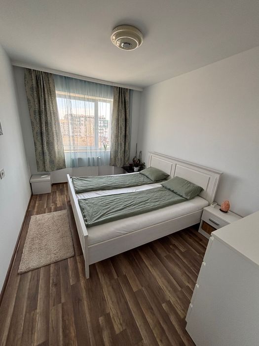Apartament de închiriat