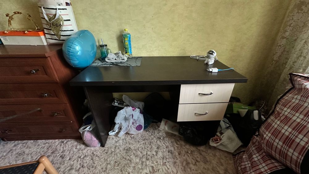 продам письменный стол