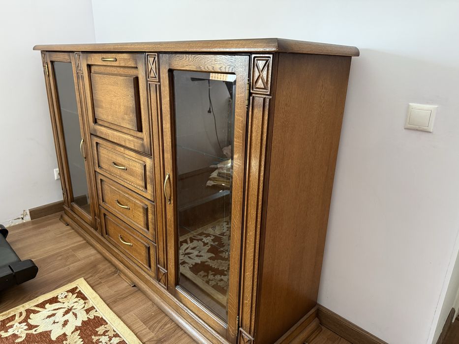 Сервант с комодом