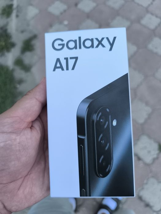 Самсунг А17 телефон продам