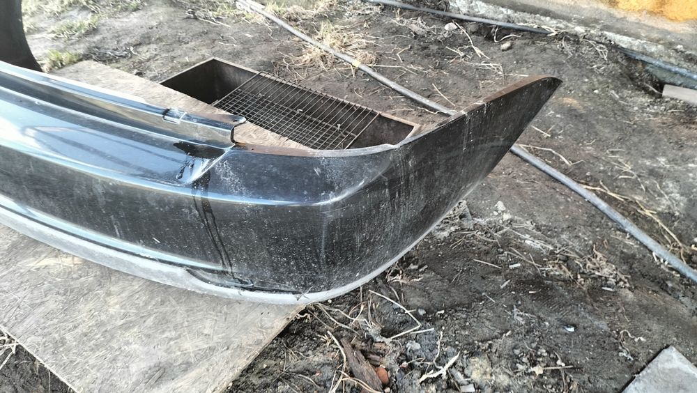 Бампер передний,задний приора