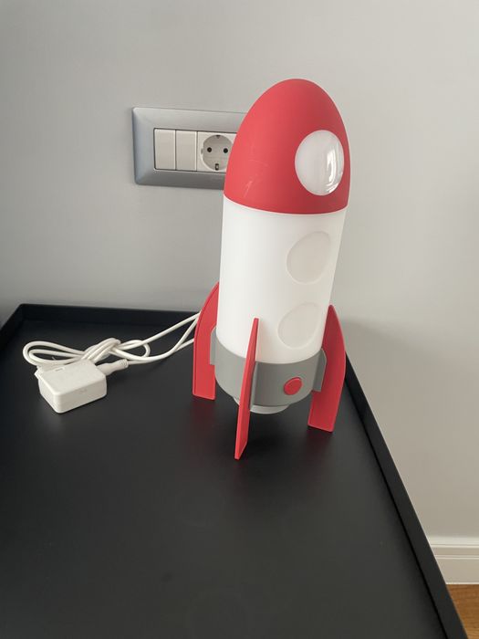 Veioza racheta ikea