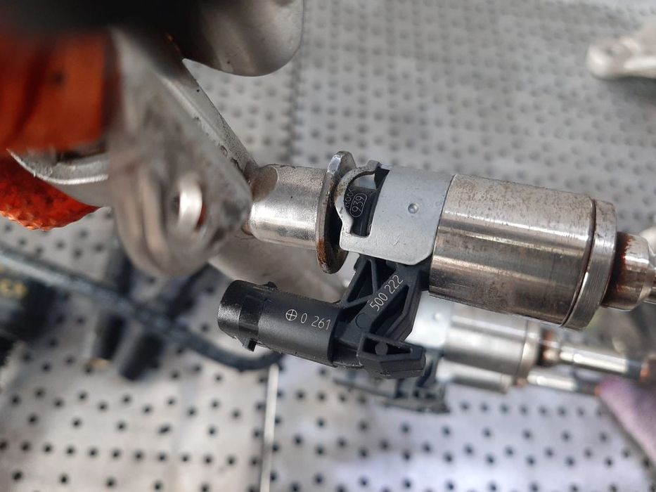 injector 1.4tsi cpw audi a3 8v vw golf 7  0261500222