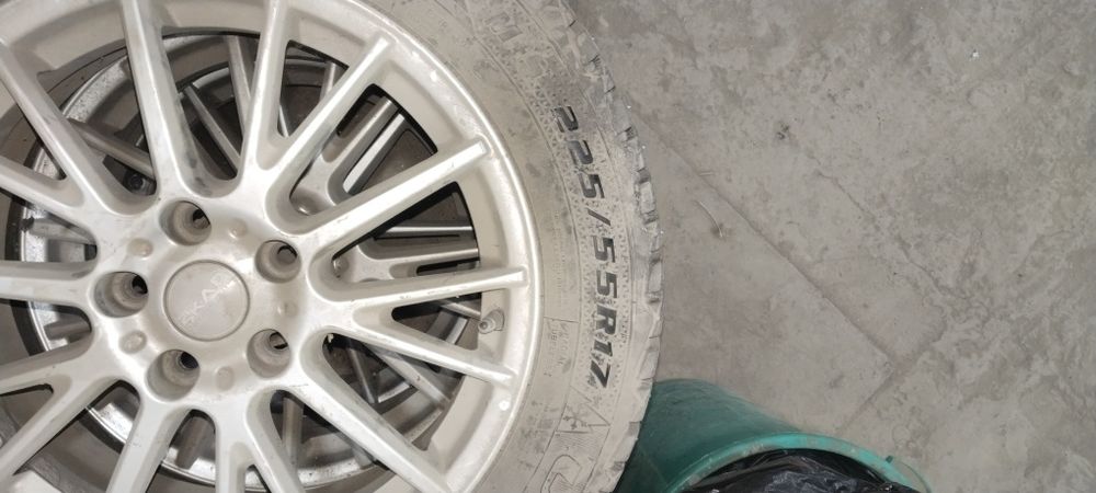 Продам комплект колес