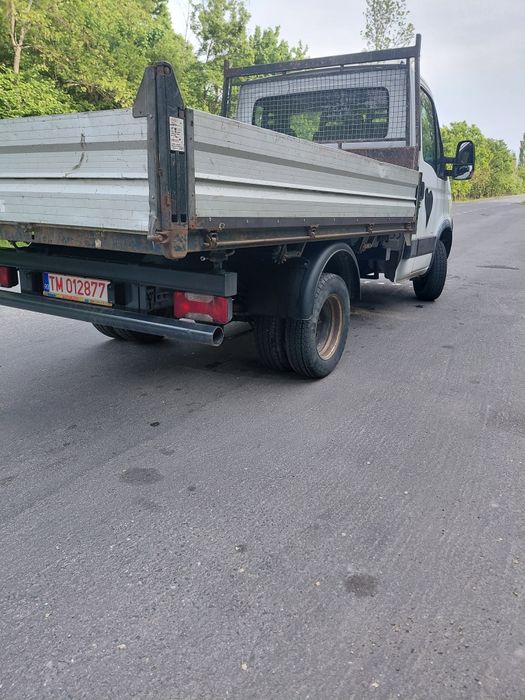 Vând Iveco 50 c15 detarat la 3.5t