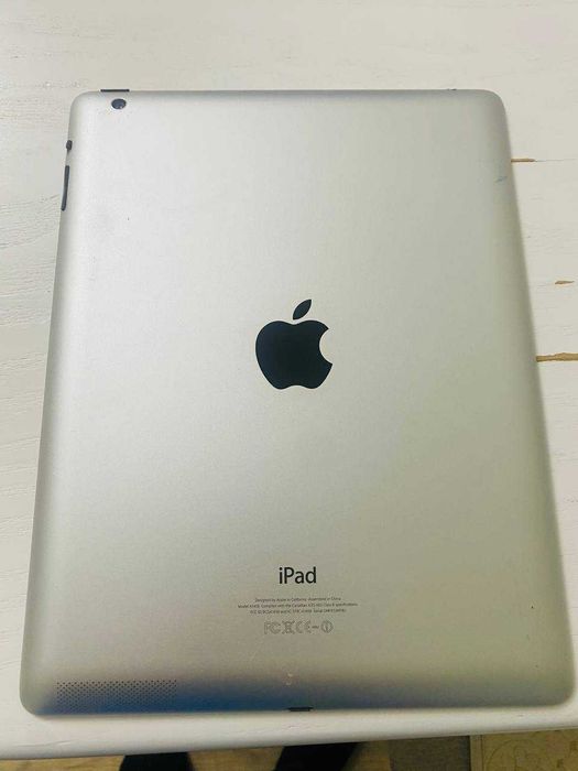 Продается Ipad (4th generation)
