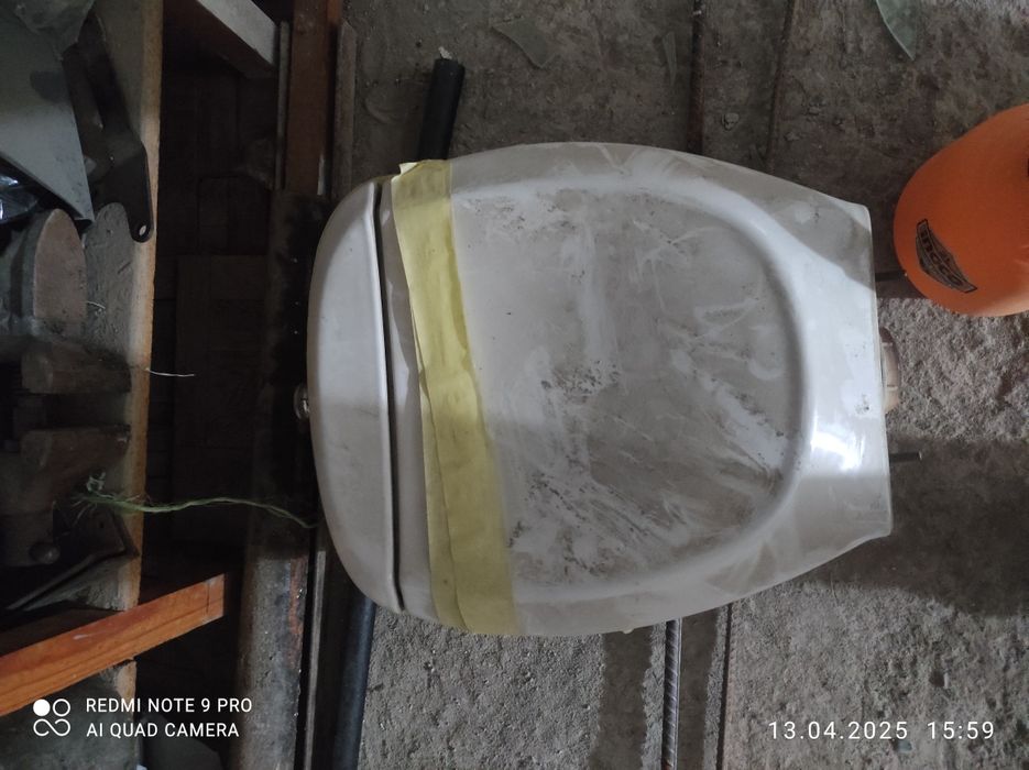 Продаётся бачок. Продаётся бачок