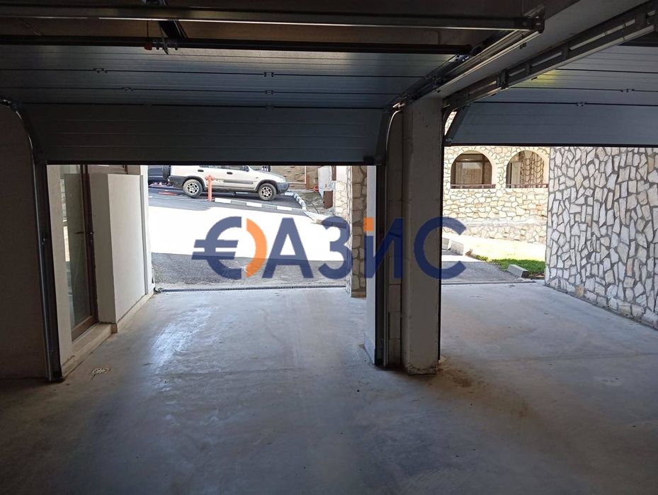 Продава се Гараж / Паркомясто в Свети Влас - 25 кв.м за 796 €/кв.м - Снимка #1