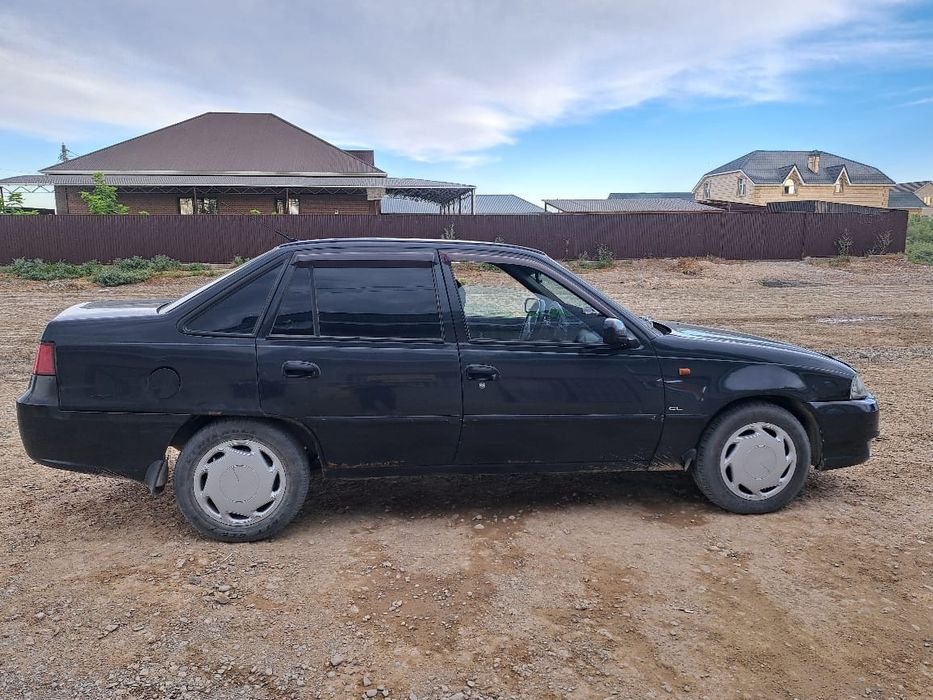 Автомобиль нексия