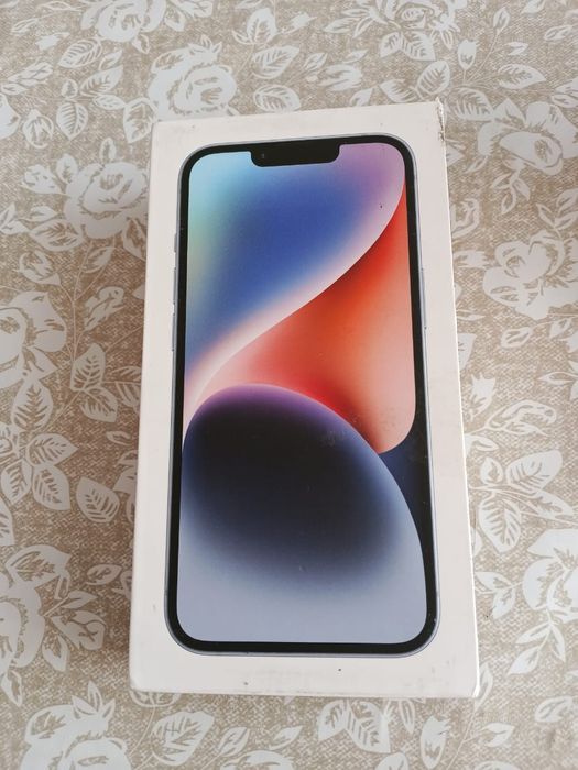 iPhone 14 голубой