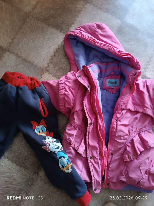 Отдам даром вещи на девочку разные