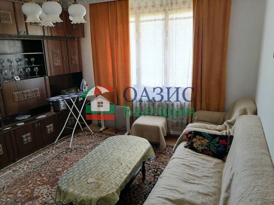 2-етажна къща 235 кв.м. + двор 1529 кв. м.+нива 2013 кв. м,с. Босилково,Общ. Сунгурларе,България
