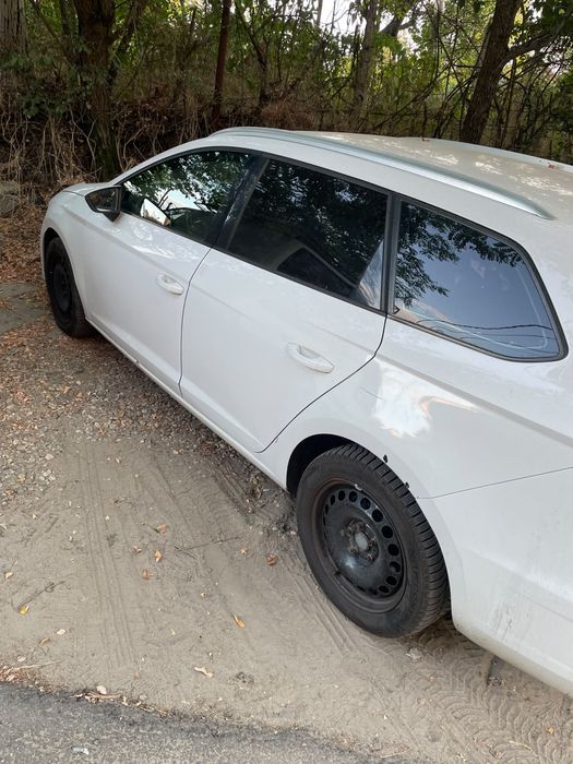 Vand seat leon 1.6 tdi  numai trage