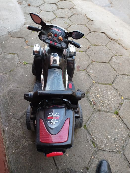 Детски атв та със зареждащи се батерии