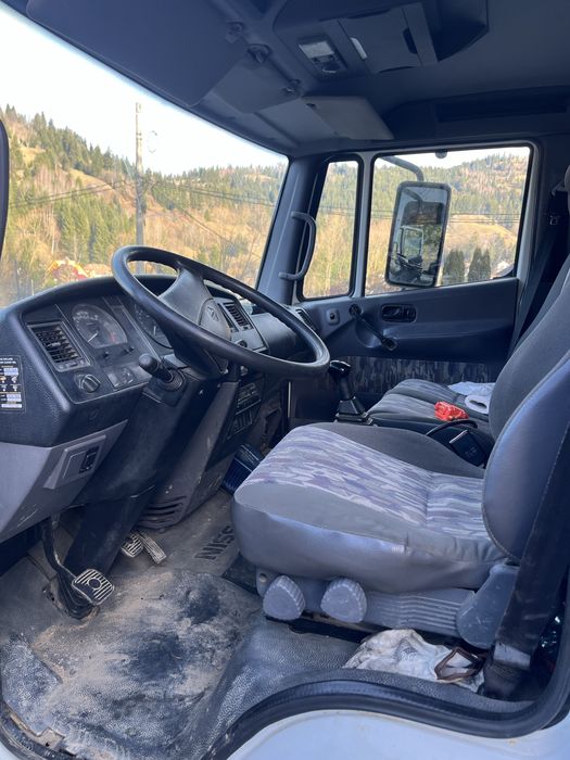 Nissan atleon 2001 basculabil trilateral