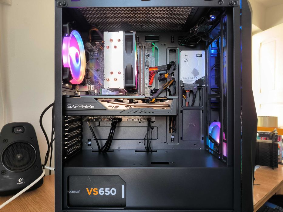 Unitate PC GAMING i7 8700 4.6Ghz/16GB DDR4/RX5700 8GB GDDR6/SSD M2 256GB/HDD 2TB