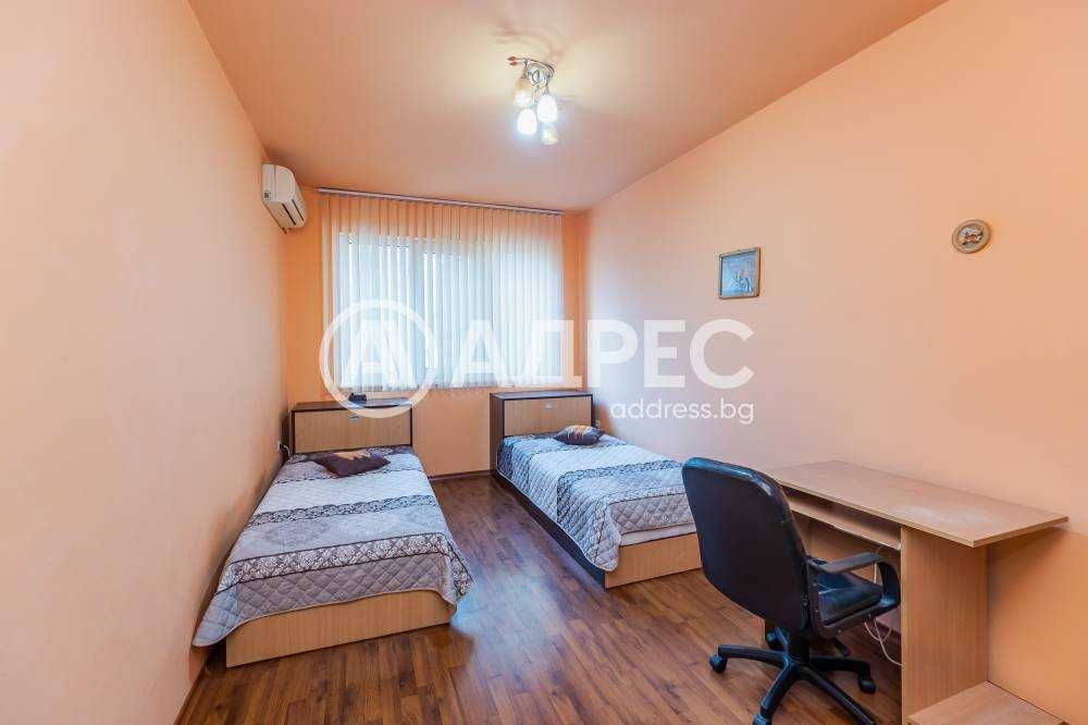 Само от АДРЕС! Тристаен апартамент, кв. Кайсиева градина, гр. Варна