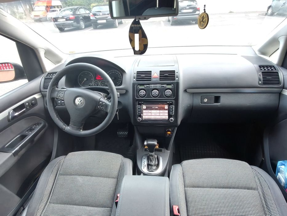 VOLKSWAGEN Touran 2006 — imagine 4