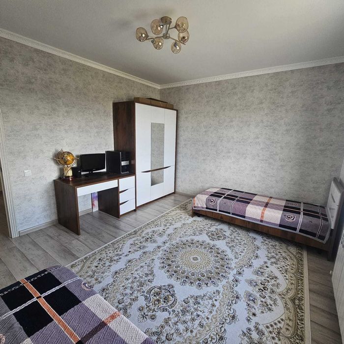 продается 2 этажный дом в Заречном