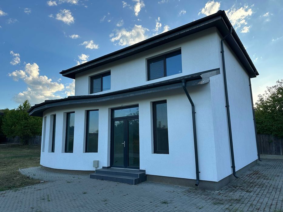casa de vanzare 4 camere